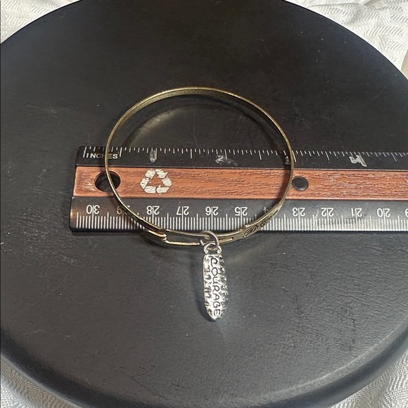 2 Brighton bracelets silver bangles antiqued Cros’s courage - Picture 4 of 7